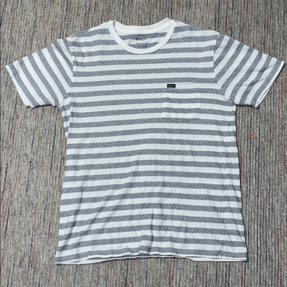 Adult Medium striped RVCA t-shirt